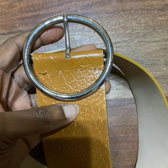 Croute Vachette wide leather belt